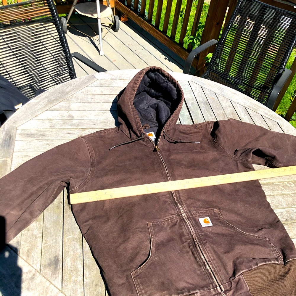 carhartt insulated hooded jacket in brown